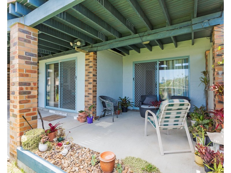 32 Sunset Boulevard, Kianga NSW 2546