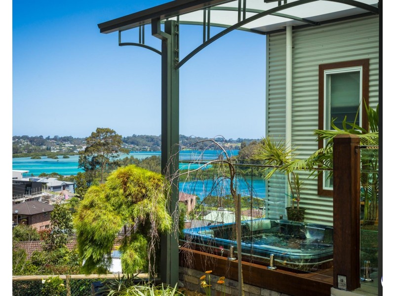 46 FISHERMANS CRESCENT, North Narooma NSW 2546