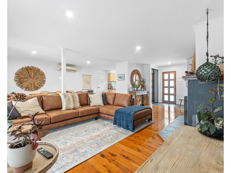 200 Princes Highway, Narooma NSW 2546