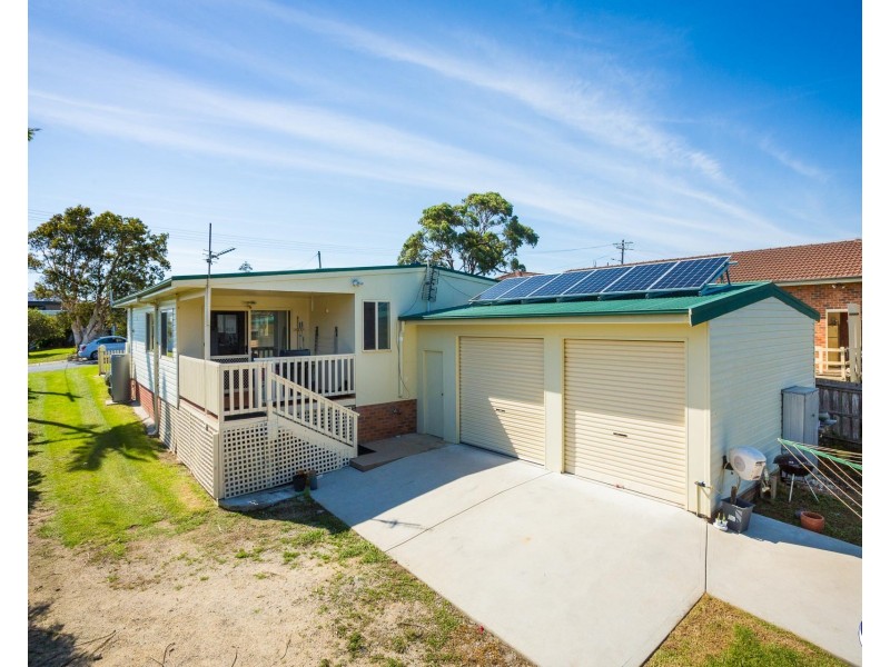 5 Sunset Boulevard, Kianga NSW 2546