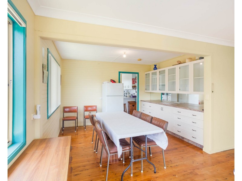 5 Sunset Boulevard, Kianga NSW 2546