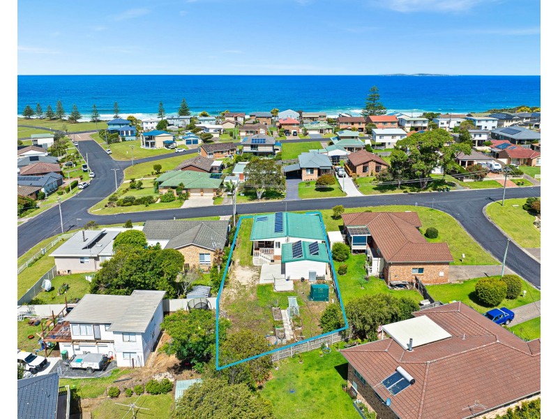 5 Sunset Boulevard, Kianga NSW 2546