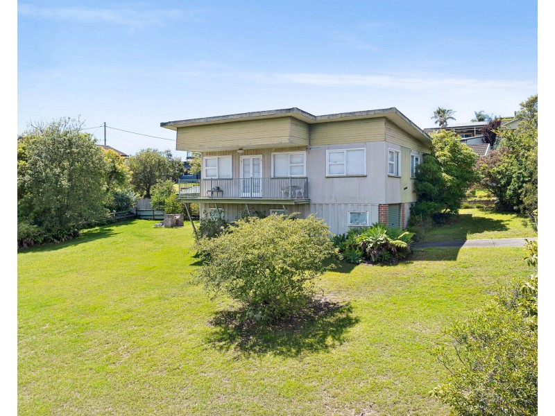 8-10 John Reilly Street, Dalmeny NSW 2546