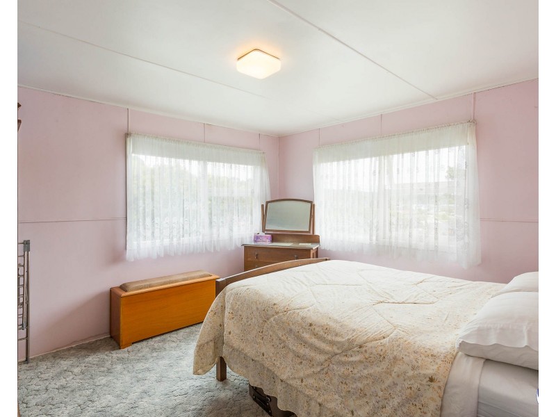 8-10 John Reilly Street, Dalmeny NSW 2546