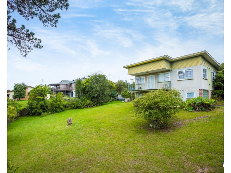 8-10 John Reilly Street, Dalmeny NSW 2546