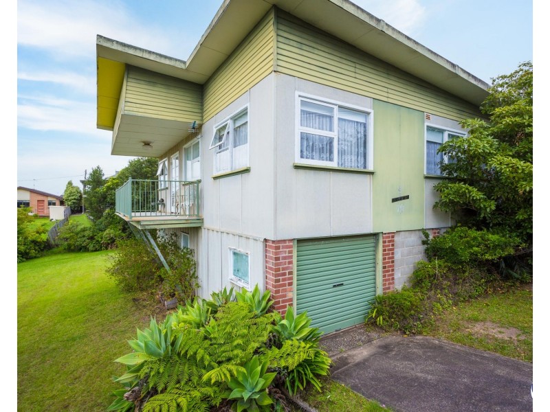 8-10 John Reilly Street, Dalmeny NSW 2546