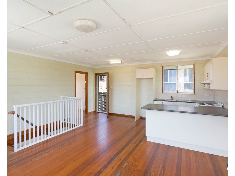 16 Thomson Parade, Dalmeny NSW 2546