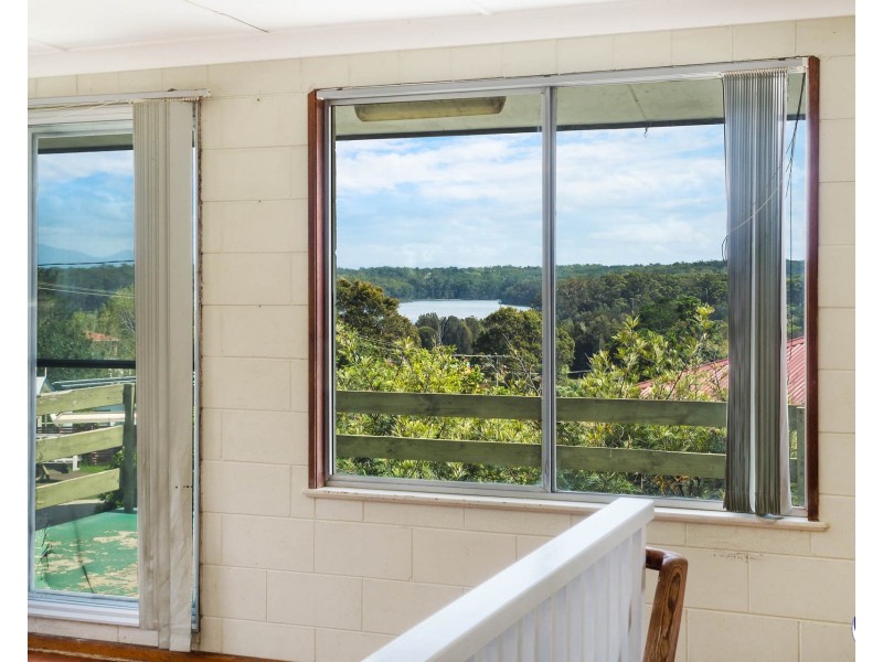 16 Thomson Parade, Dalmeny NSW 2546