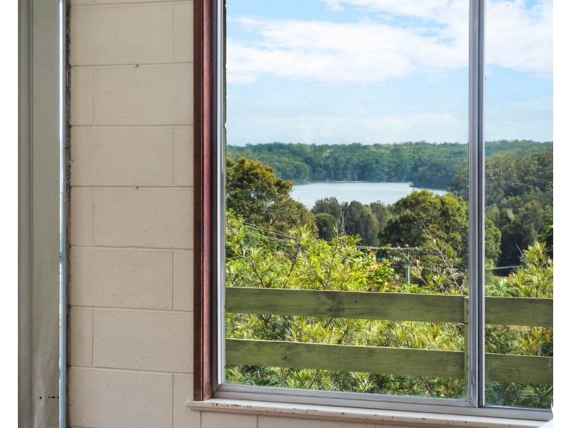 16 Thomson Parade, Dalmeny NSW 2546