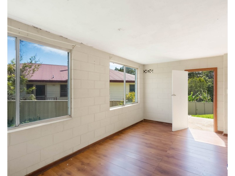 16 Thomson Parade, Dalmeny NSW 2546