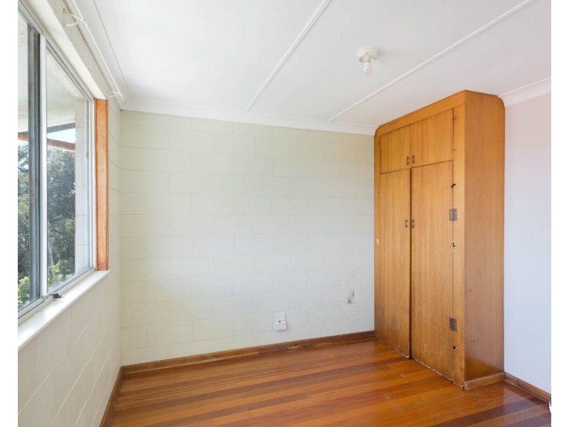 16 Thomson Parade, Dalmeny NSW 2546