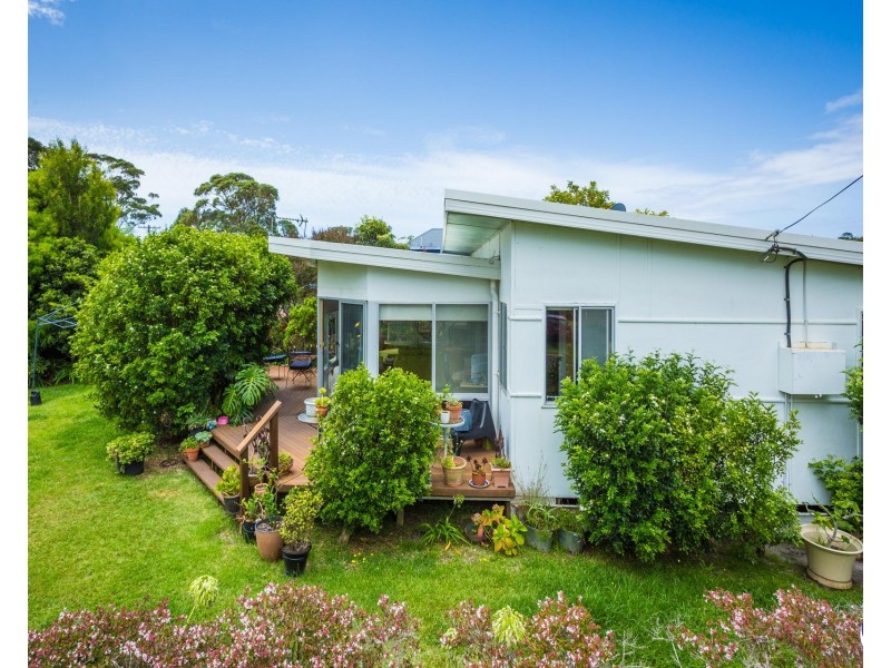 9 Nichelsen Street, Narooma NSW 2546