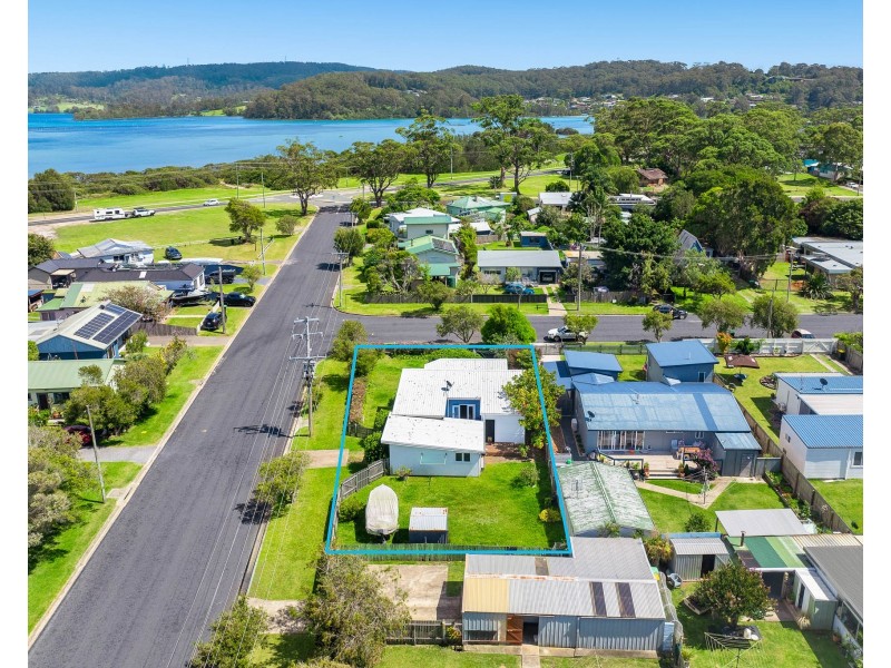 9 Nichelsen Street, Narooma NSW 2546