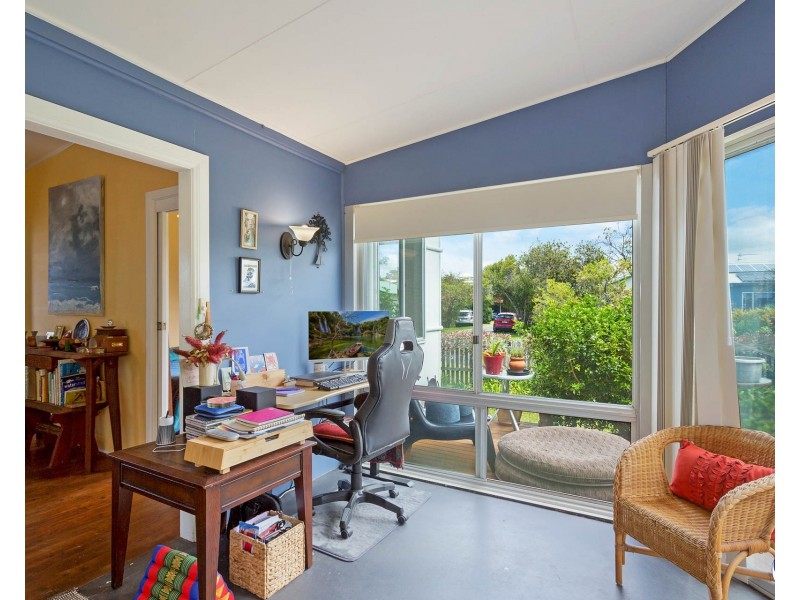 9 Nichelsen Street, Narooma NSW 2546