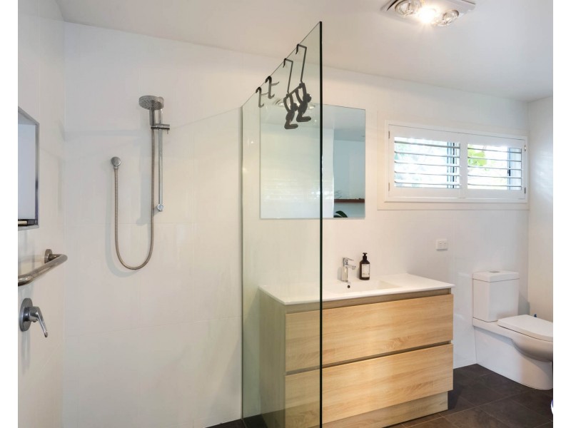 9 Nichelsen Street, Narooma NSW 2546