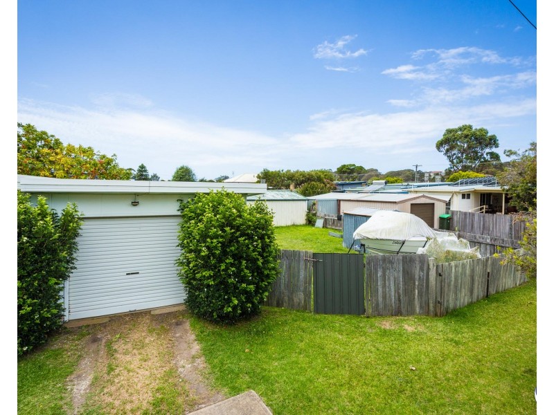 9 Nichelsen Street, Narooma NSW 2546