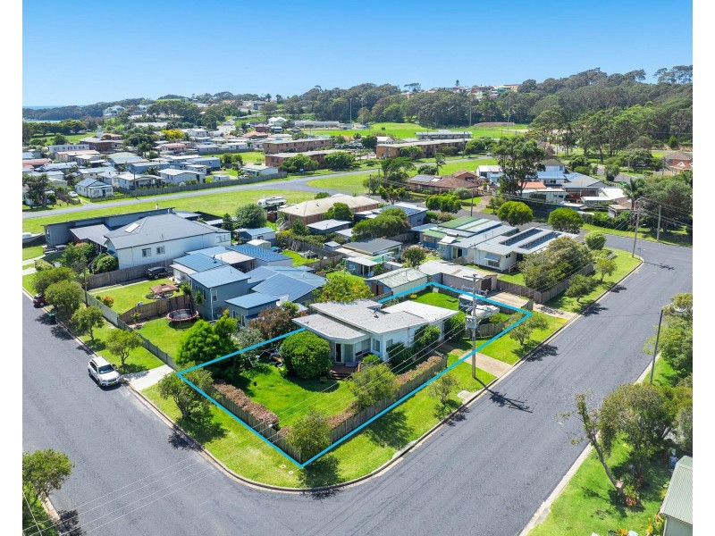 9 Nichelsen Street, Narooma NSW 2546