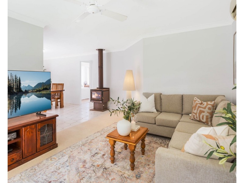 18 Mummaga Lake Drive, Dalmeny NSW 2546