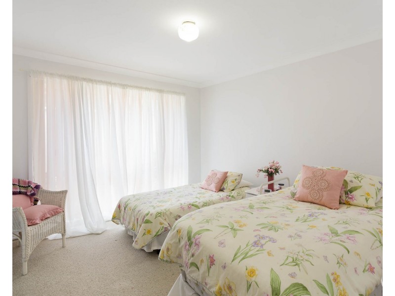 18 Mummaga Lake Drive, Dalmeny NSW 2546