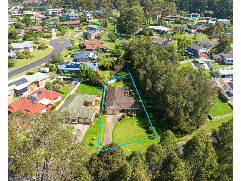 18 Mummaga Lake Drive, Dalmeny NSW 2546