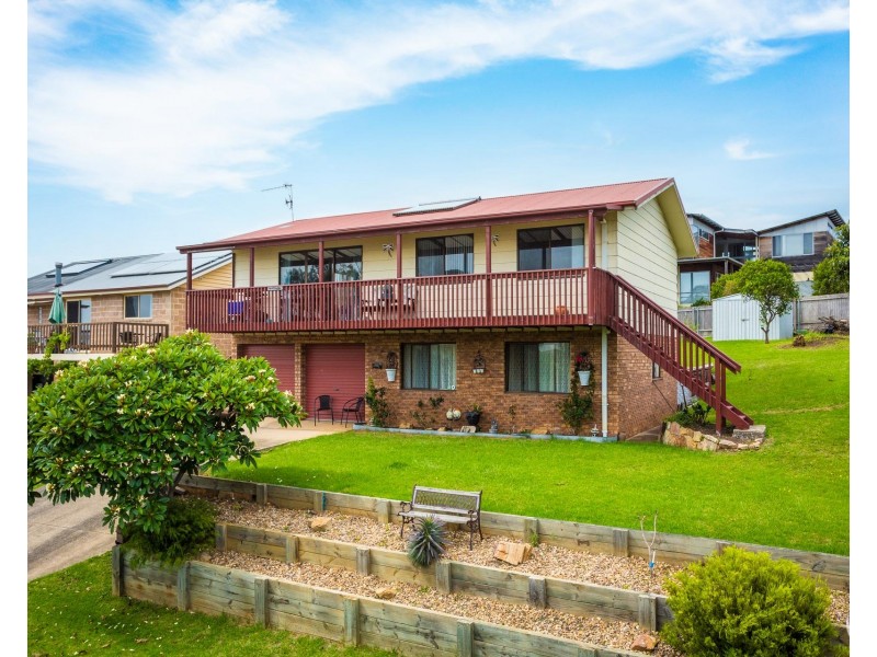 8 Hart Street, Bermagui NSW 2546