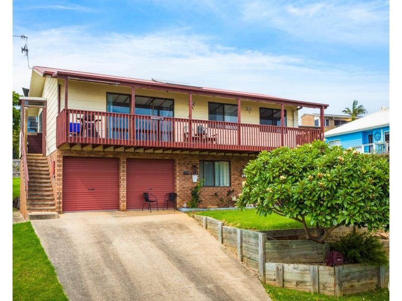 8 Hart Street, Bermagui NSW 2546