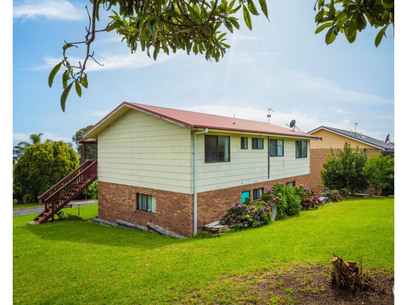 8 Hart Street, Bermagui NSW 2546
