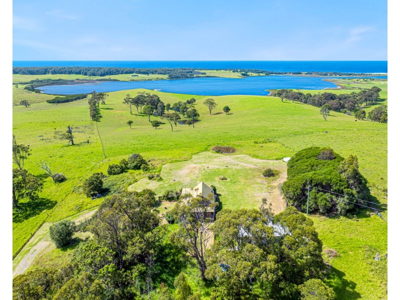 84 Sunnyside Road, Central Tilba NSW 2546