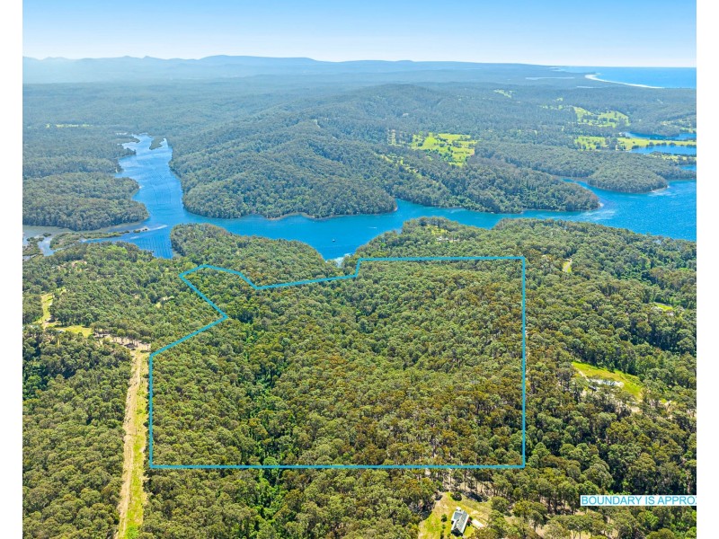 100 Hobbs Point Road, Narooma NSW 2546
