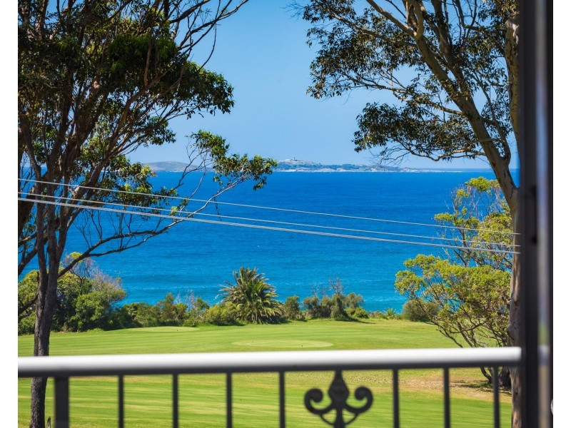 8/12 Ballingalla Street, Narooma NSW 2546