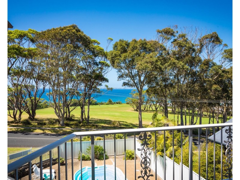 8/12 Ballingalla Street, Narooma NSW 2546