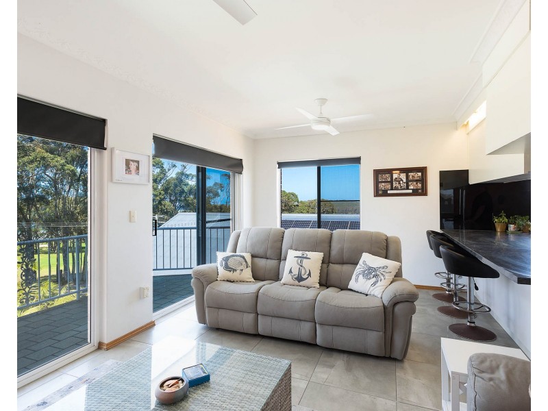 8/12 Ballingalla Street, Narooma NSW 2546
