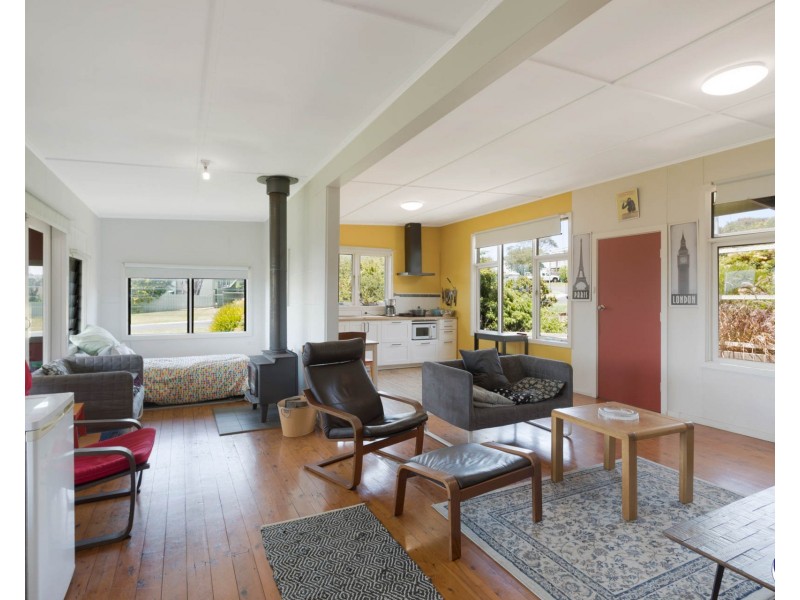 9 William Street, Dalmeny NSW 2546