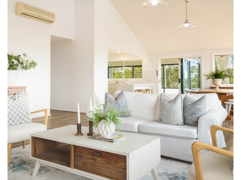 7 Beachview Close, North Narooma NSW 2546