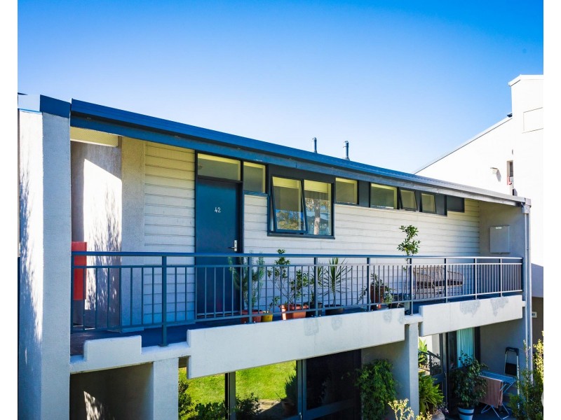 42/147 Princes Highway, Narooma NSW 2546