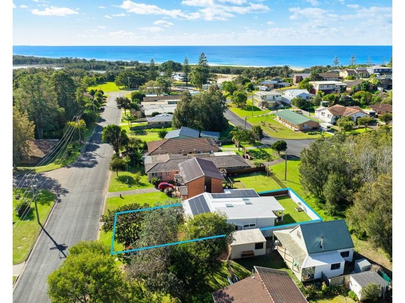 47 Tatiara Street, Dalmeny NSW 2546