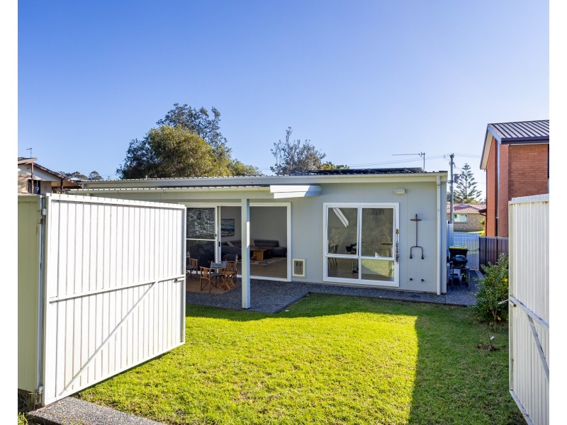 47 Tatiara Street, Dalmeny NSW 2546