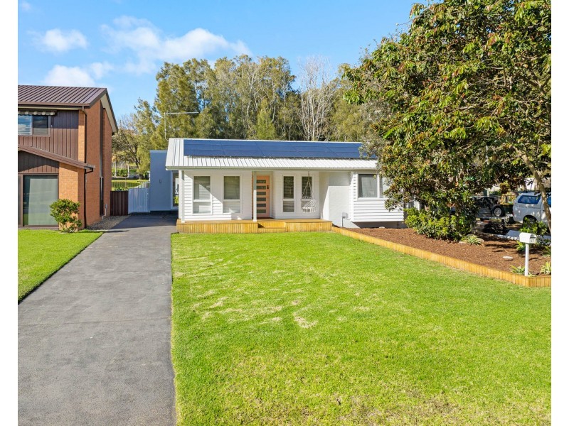 47 Tatiara Street, Dalmeny NSW 2546