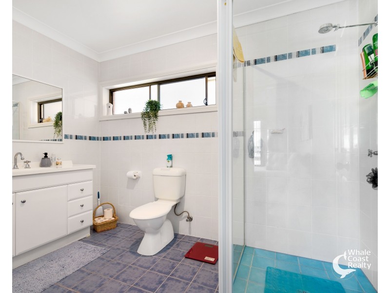 378 Beach Road, Batehaven NSW 2536
