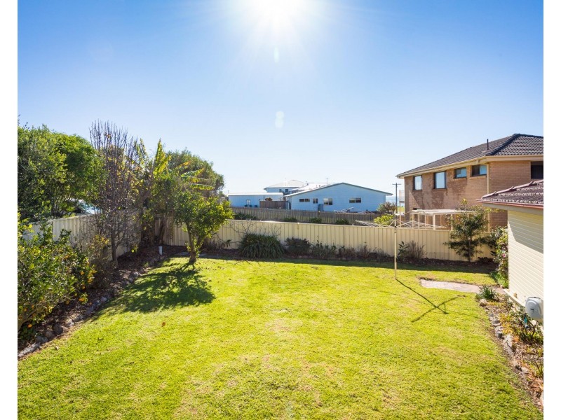 49 Mcmillan Crescent, Dalmeny NSW 2546