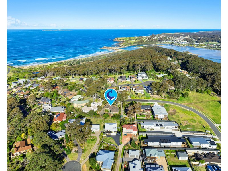 33 Warbler Crescent, North Narooma NSW 2546