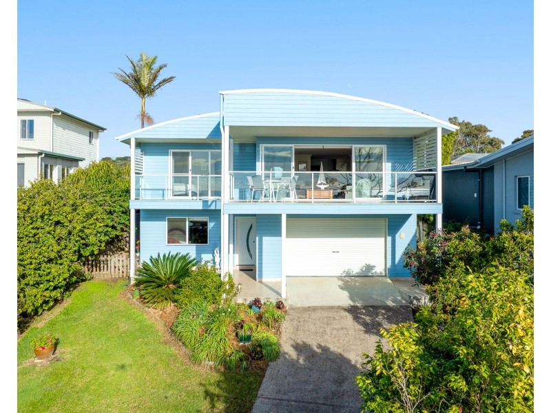 30 Lake View Drive, Wallaga Lake NSW 2546