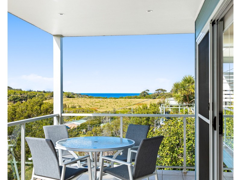 30 Lake View Drive, Wallaga Lake NSW 2546
