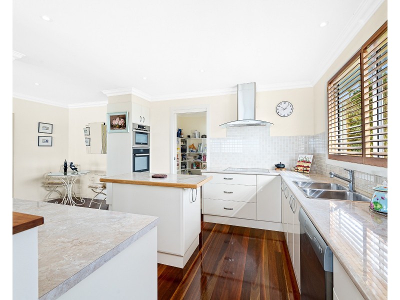 30 Lake View Drive, Wallaga Lake NSW 2546