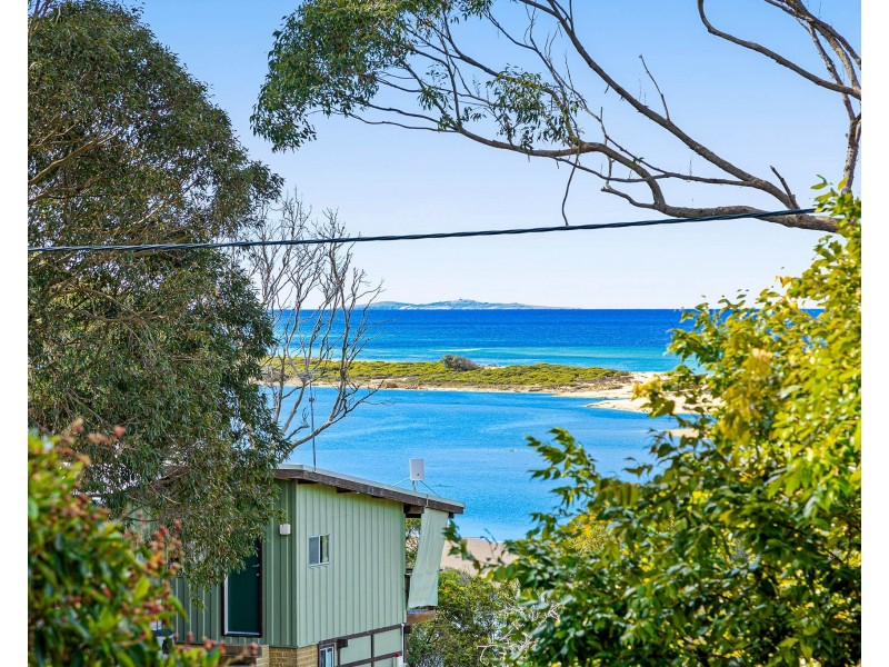 30 Lake View Drive, Wallaga Lake NSW 2546