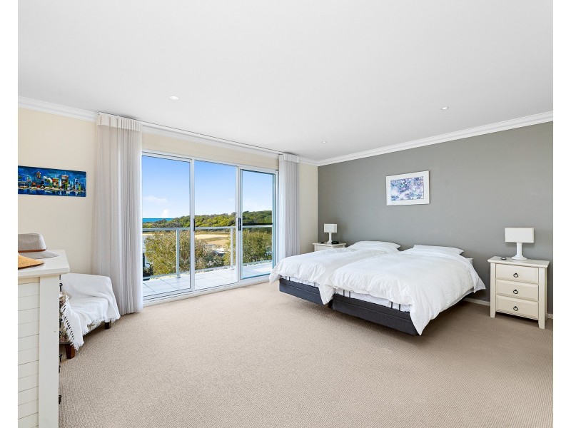30 Lake View Drive, Wallaga Lake NSW 2546