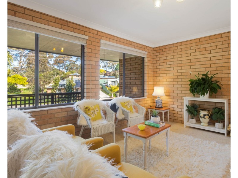 8 Willcocks Avenue, Narooma NSW 2546