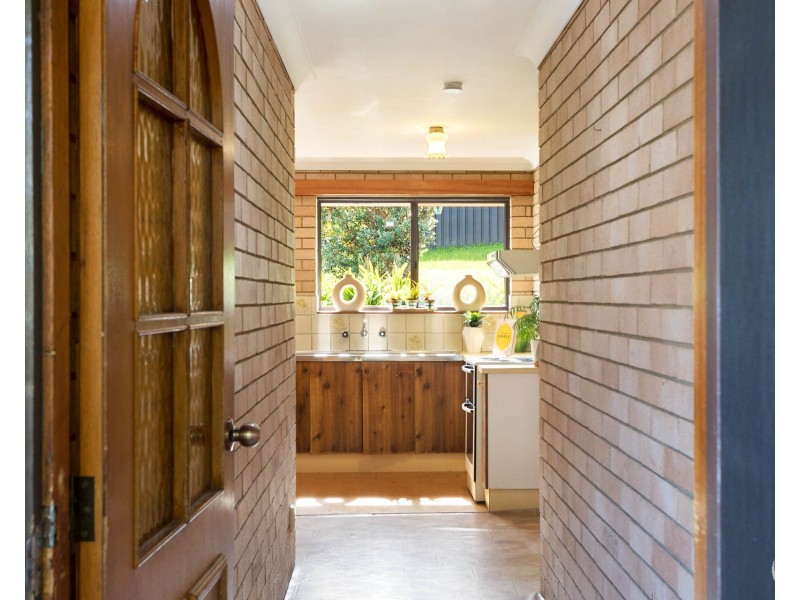 8 Willcocks Avenue, Narooma NSW 2546