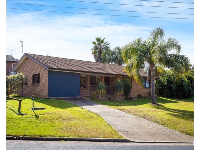 8 Willcocks Avenue, Narooma NSW 2546