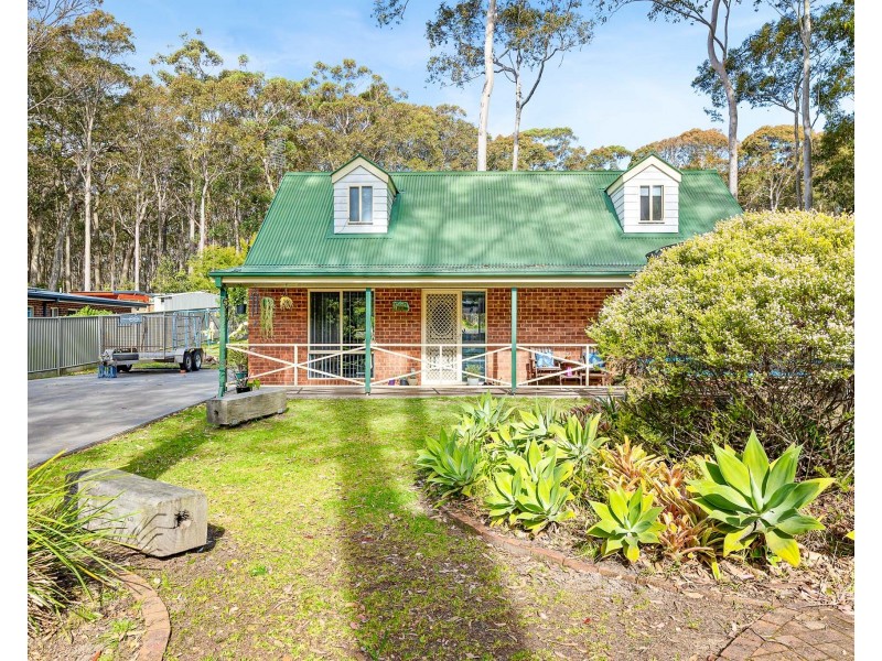 32 Lamont Young Drive, Mystery Bay NSW 2546